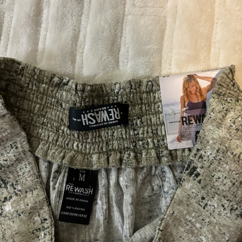 NWT - Rewash Tapered Wide Leg Crop Pants Women’s Size Medium - Picture 7 of 7